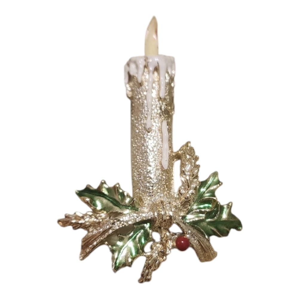 Vintage Candle With Holly Brooch